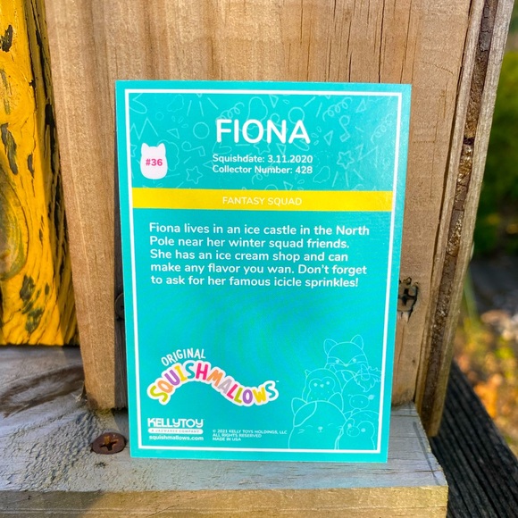 Squishmallows Trading Card Fiona Series 1 - Picture 2 of 2